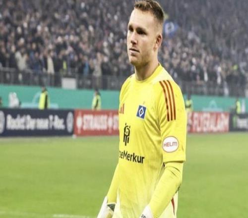 德媒：佩雷茨租借南安普顿的交易搁置，汉堡找到新门将才放人