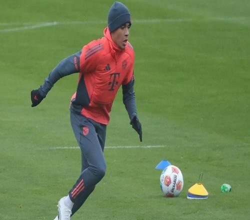 凯恩：看到穆西亚拉回归真的很棒，他是队内最出色的球员