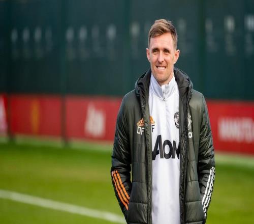 记者：弗莱彻至少会带曼联出战两场比赛