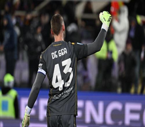 德赫亚：队长袖标对我是种责任，若有人在这不适应可以离开