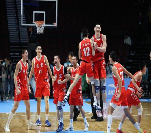 深圳青年男篮，从留寸头开始