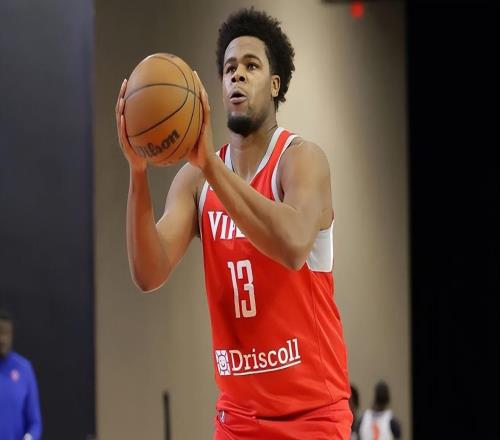 进攻能力确实不错，但火箭二队替补中锋的防守能力也确实一般