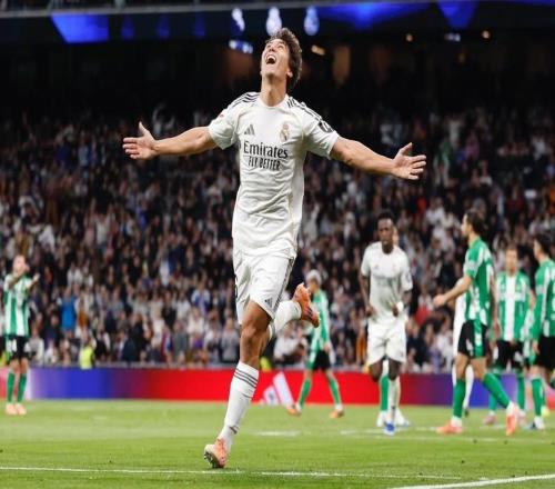 TA：皇马想留贡萨洛至少到赛季结束，一线队冬窗预计没有变动