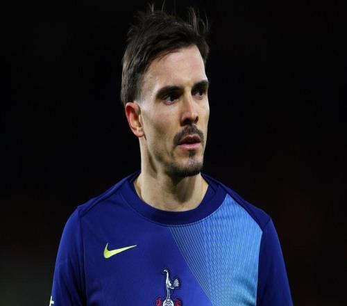 记者：热刺重新考虑帕利尼亚未来，目前情况可能不会买断