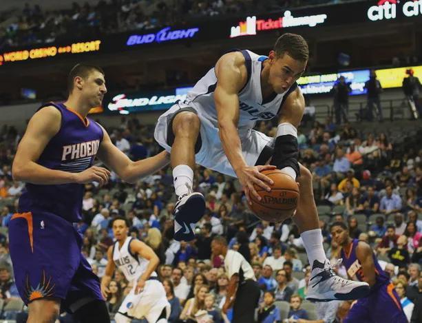 带着母亲遗愿战斗12年，交易添头成了队魂