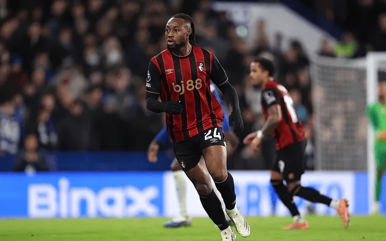 从英超第二滑落至降级区：卖主力“后遗症”发作，还是赛程太难