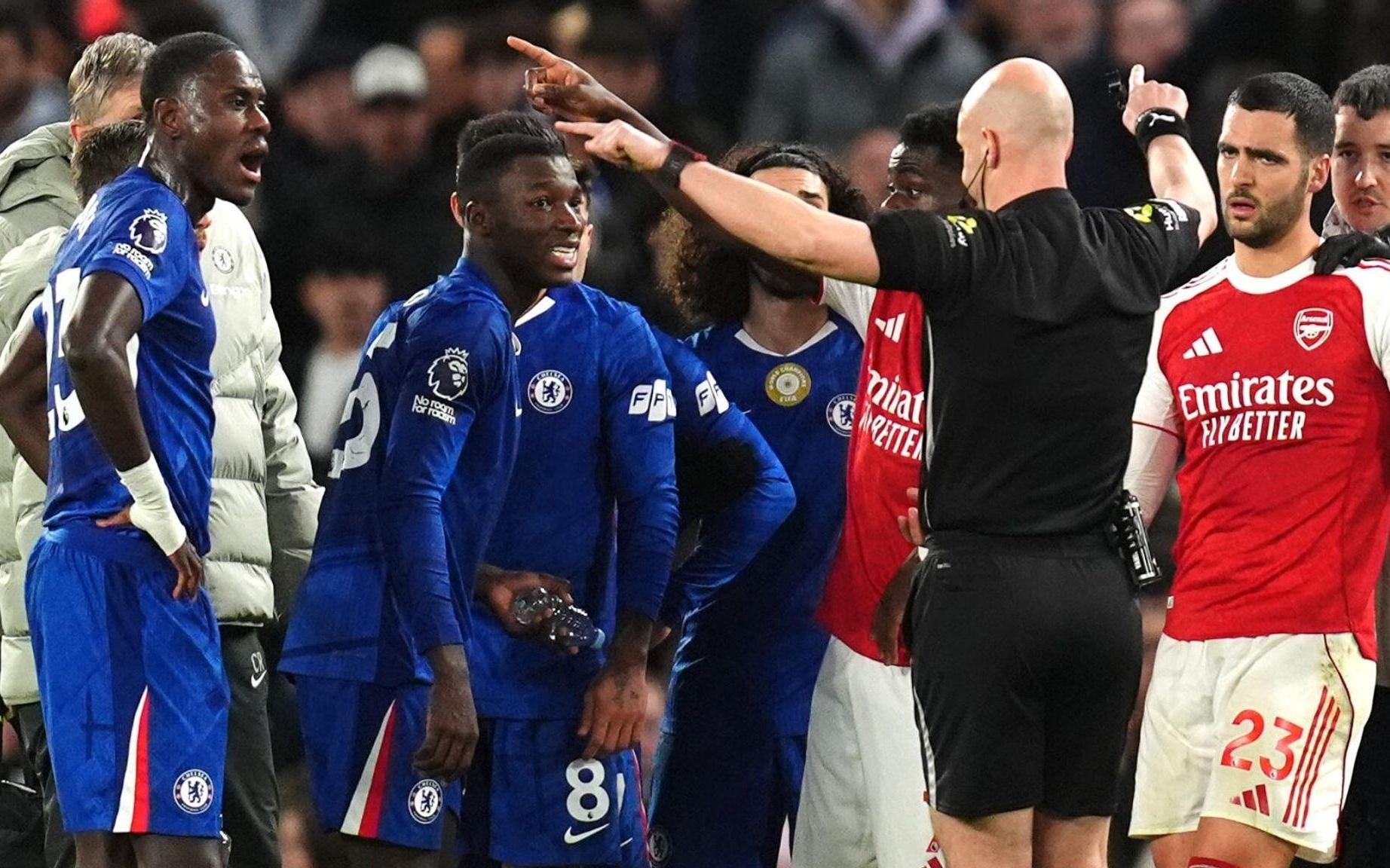 切尔西英超对阵阿森纳已有7人染红，仅次于对阵利物浦