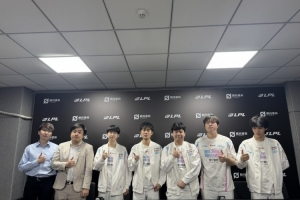 BLG赛后群访 教练：回去要复盘调整 争取回上海后打出更好的比赛