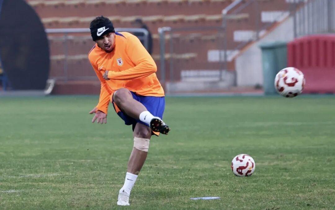 山东泰山队积极备战主场与天津津门