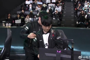 管泽元：今年最激情的一个Bo5了吧许哥养上野小，上野养许哥老