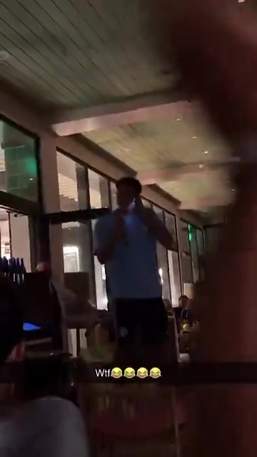 唱功如何曼城三位"新"人献唱，胡桑诺夫最后忘词发出魔性笑声