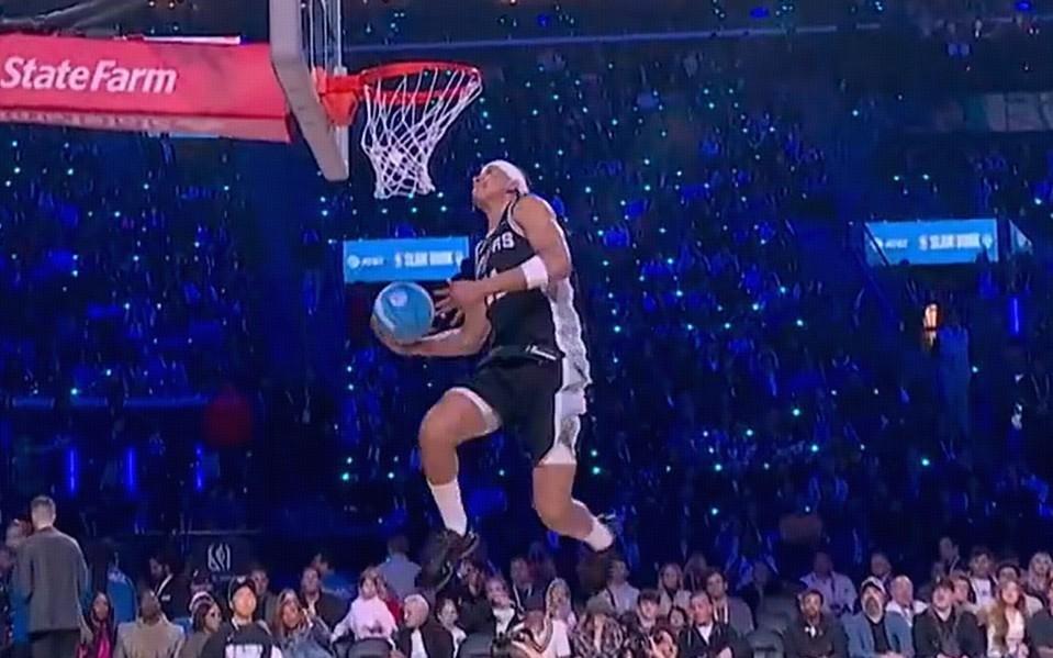 扣篮大赛首轮，卡特布莱恩特得到45.6分