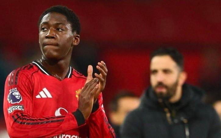 记者：阿莫林离职后，那不勒斯签下梅努