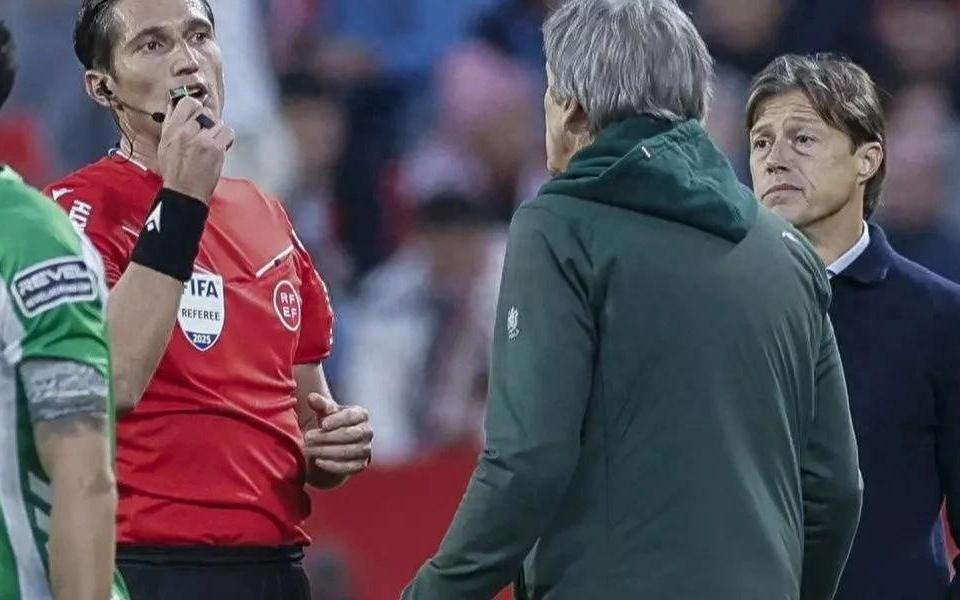 裁判报告详述塞维利亚德比中断始末