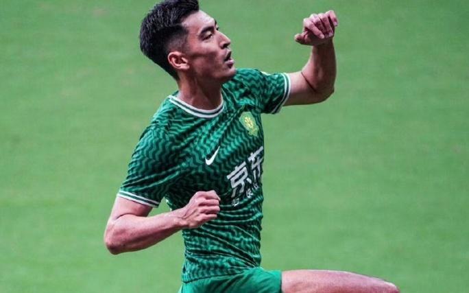 成都蓉城官宣！王子铭自由身加盟，国安8年轰36球夺2冠