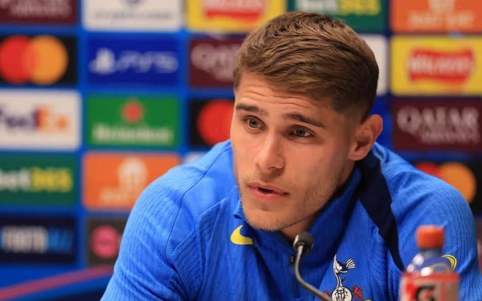 范德芬：队内没人摆烂，想不懂那些记者