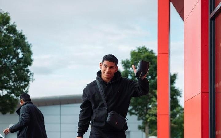 莱昂经纪人：冬窗是否外租还不确定，他