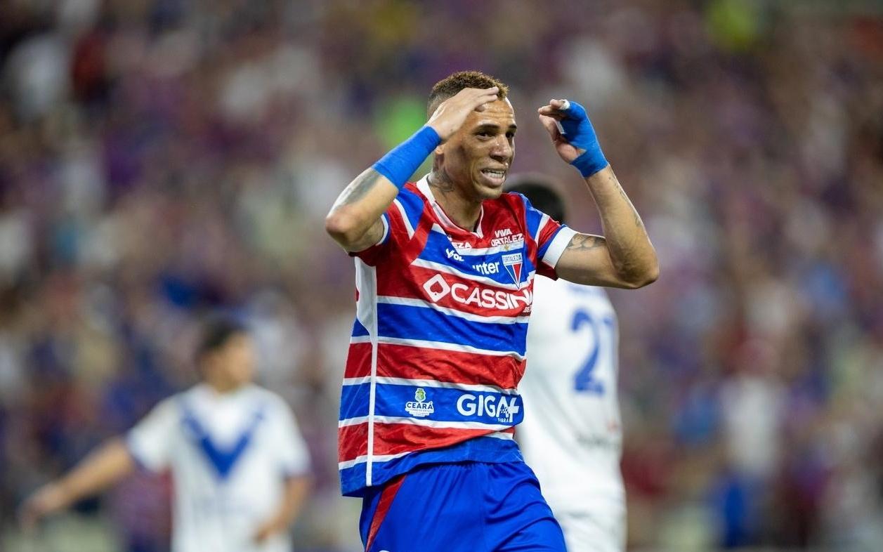 辽宁铁人杀疯了！豪掷1267万元拿下巴西锋霸，新赛季直接冲冠了