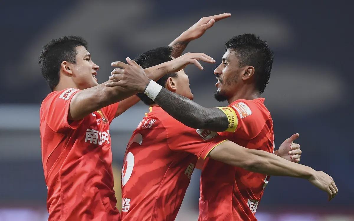 中超“追尾事故”背后:心态崩了战术乱了还是剧本写好了