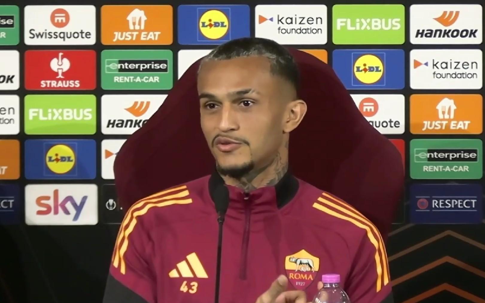 韦斯利：踢科莫第二张黄牌我绝对没犯