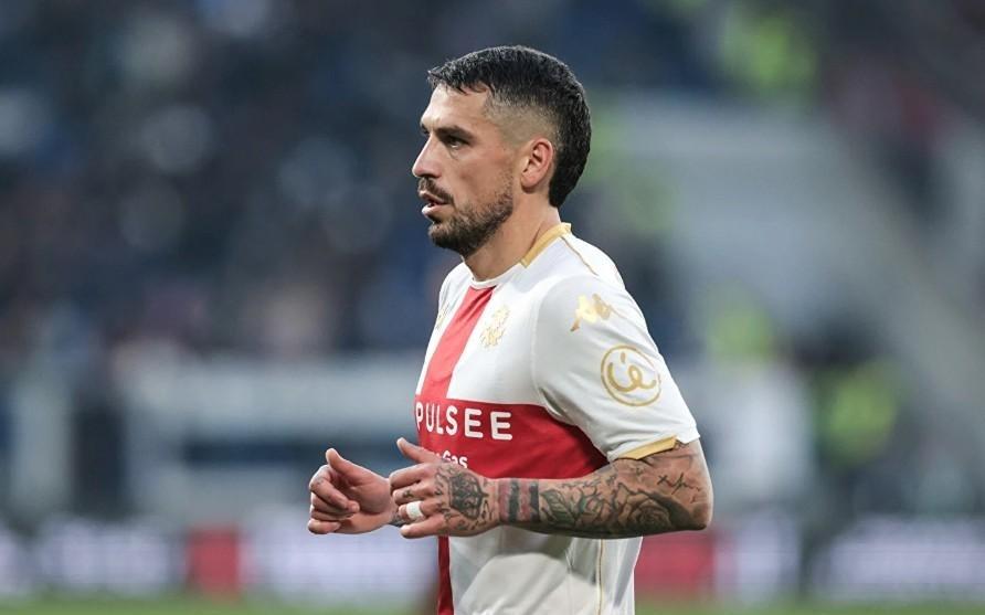 外媒：斯坦丘考虑过重返罗马尼亚联赛，但他的薪资过高