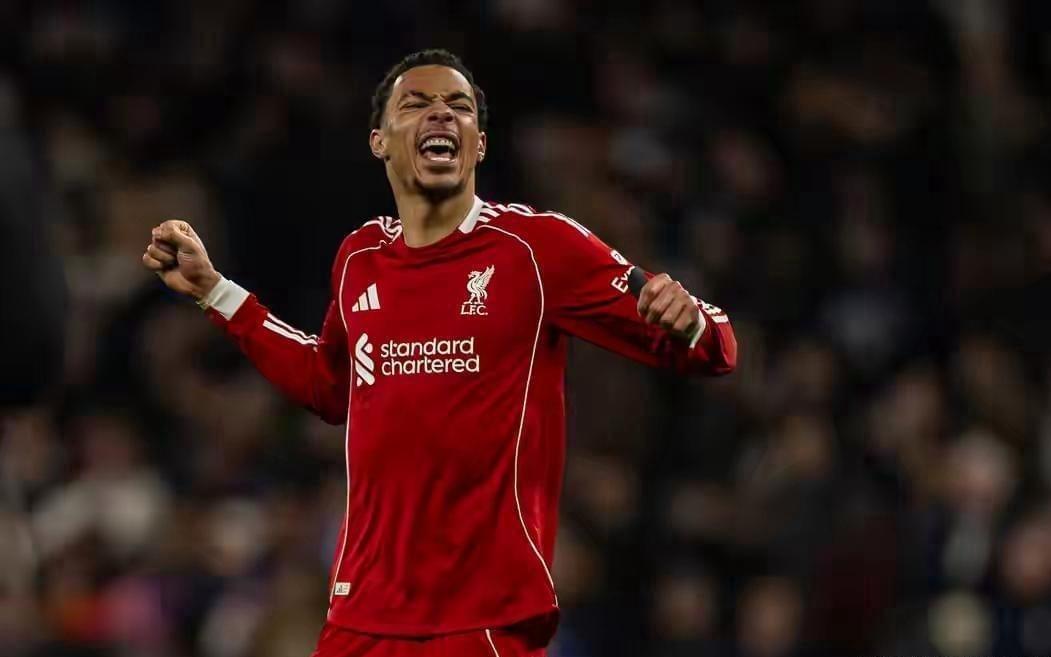 伊萨克进球利物浦客场21险胜九人热