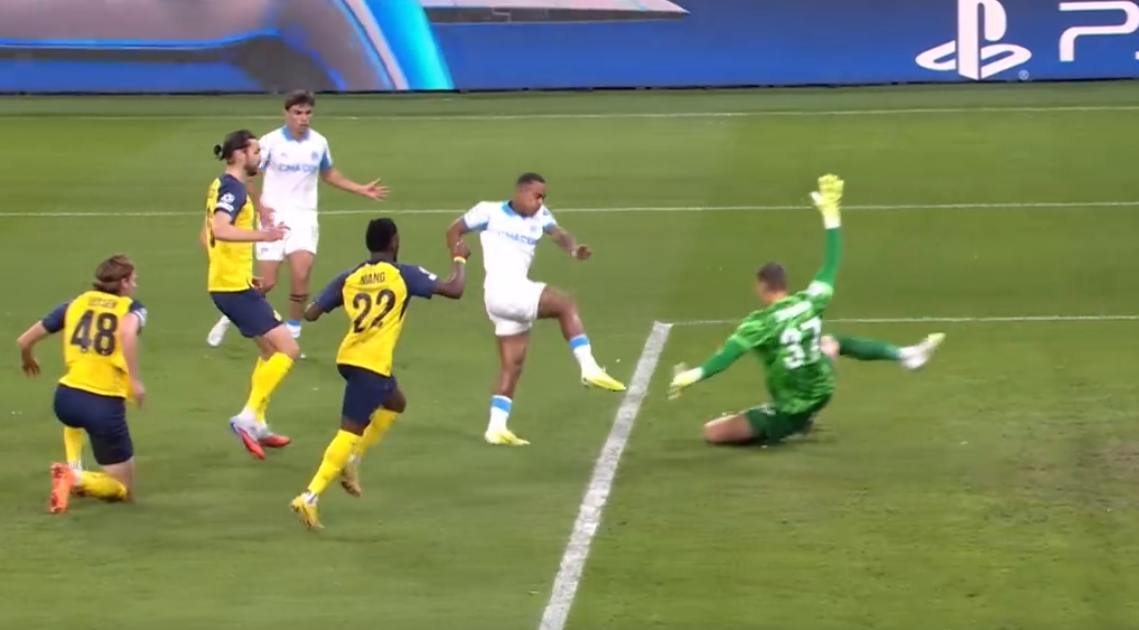 曼联旧将梅开二度：欧冠导演逆袭好戏