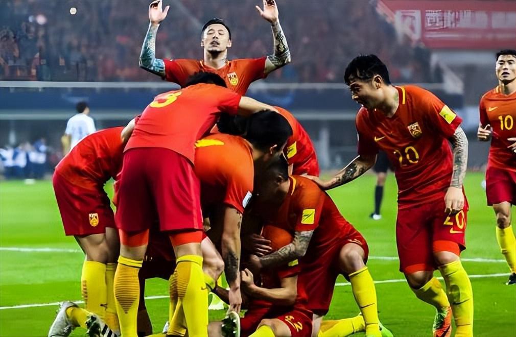 申花与国安比赛没开踢！王牌中场就被