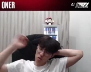 致敬MXLG？Oner：我买的股票看都不想看 一支亏80% 另外一支亏83%