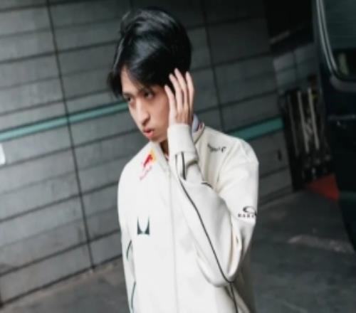 HansSama：艾翁面对巨魔打野时会有更多的操作空间