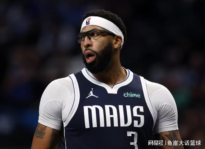 76人完胜！恩比德22分5罚，状元12+7探花23+5，湖人弃将18+2尽力