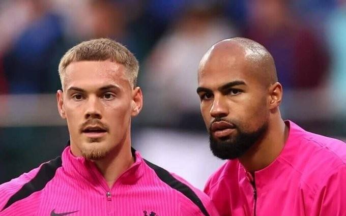 跟队：门将约恩森因腹股沟轻伤缺席切