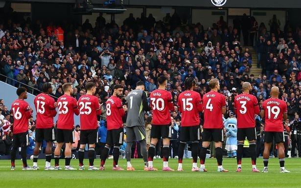 曼晚：输给曼城后曼联更衣室氛围低沉，球员懊恼于错失机会