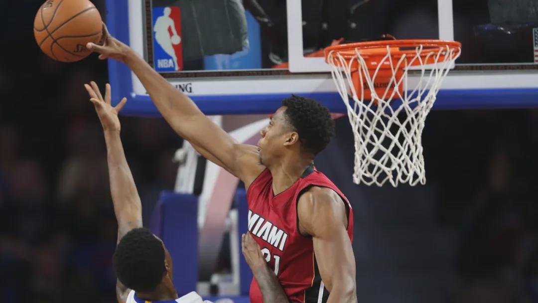 CBA大结局!NBA盖帽王有望加盟上海!联手王哲林和张镇麟