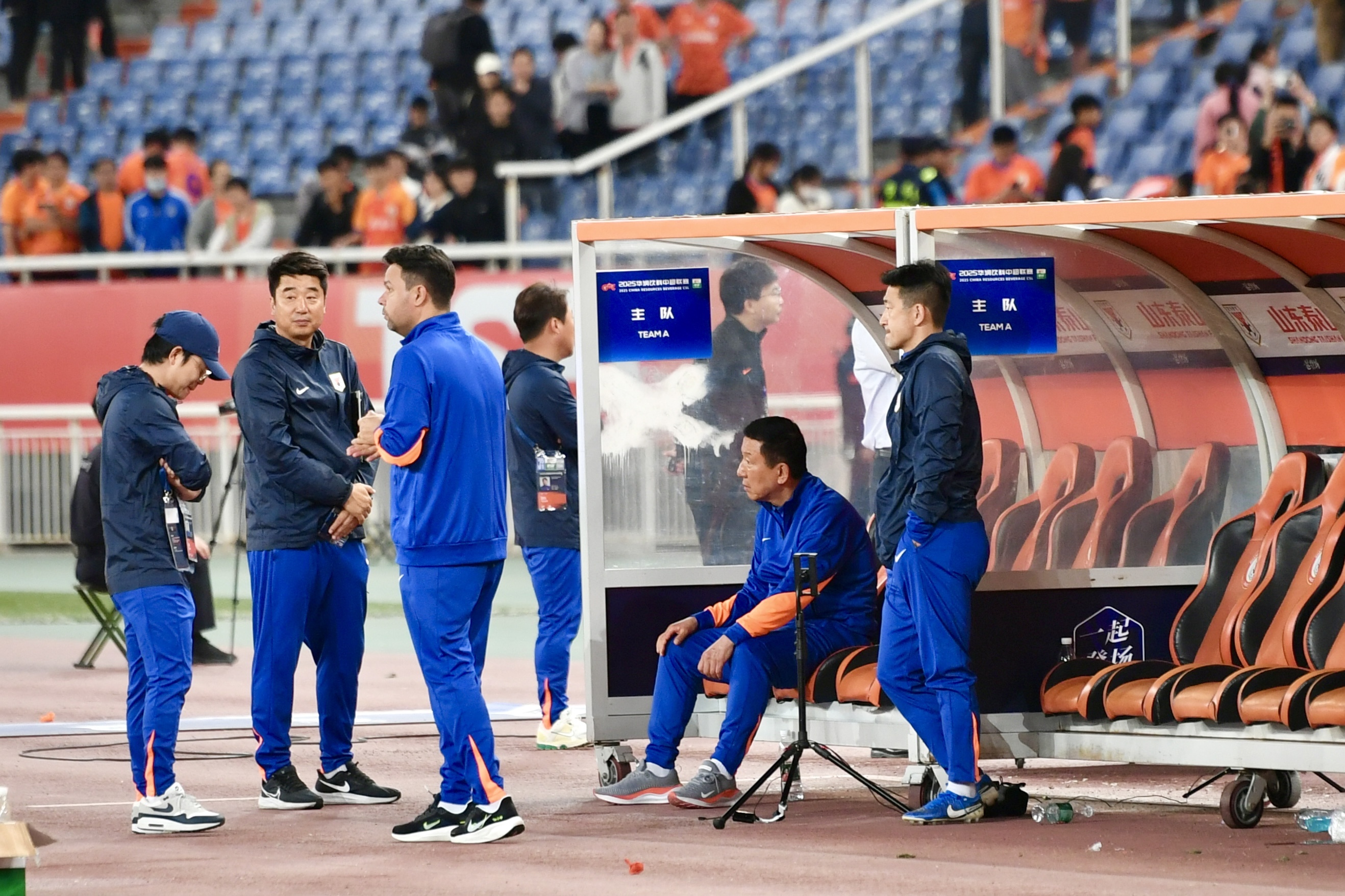 足球报：泰山需解决三方面的问题，主教练、管理问题及年轻化方向