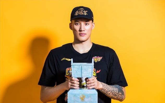 三届CBA总冠军成员！吉林男篮官宣与曾繁日完成签约