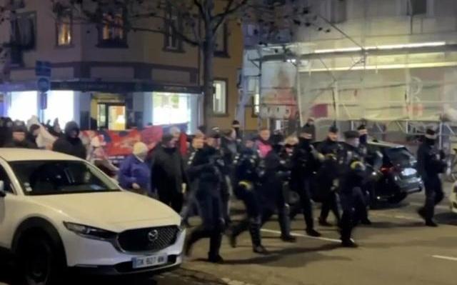 部分水晶宫球迷在斯特拉斯堡闹事，防