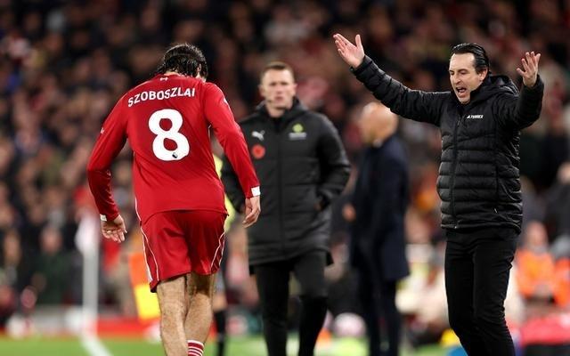 索博斯洛伊在比赛里带球“过”埃梅