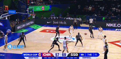 心态稳住啊！赵睿传球过猛直接出界失误