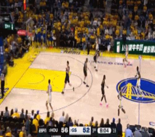 老两位！库里飙中三分+追梦空接打成勇士反超比分