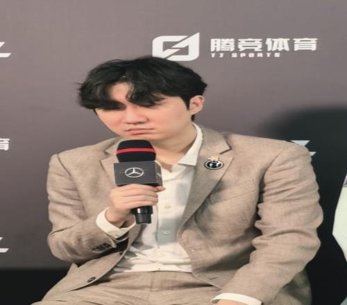 合着新版本只关注巢虫了iG教练:关于巢虫的时间改动说了很多