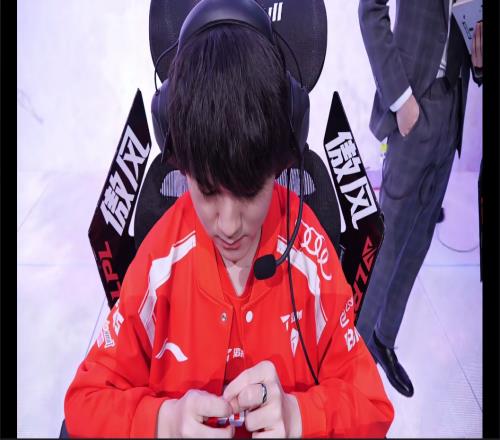 TES超话热议不敌AL:今天从bp到选手发挥全是晕的