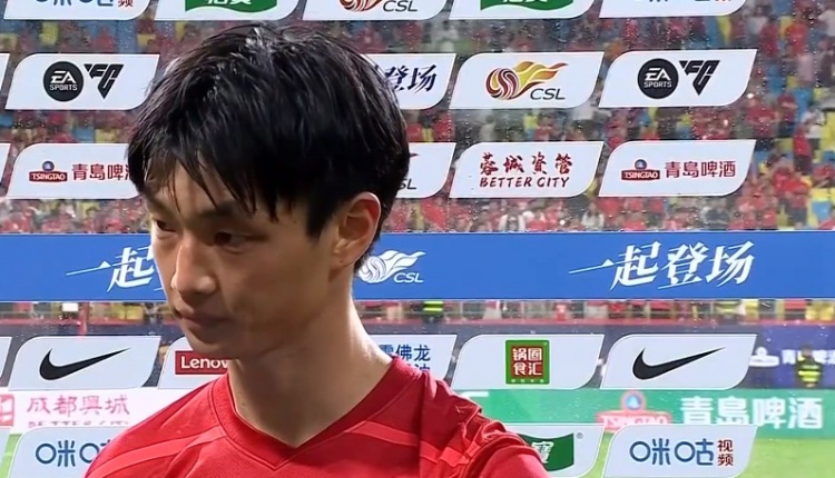 杨明洋:今天全队表现很好注意力很高,从一开始就压着对手踢