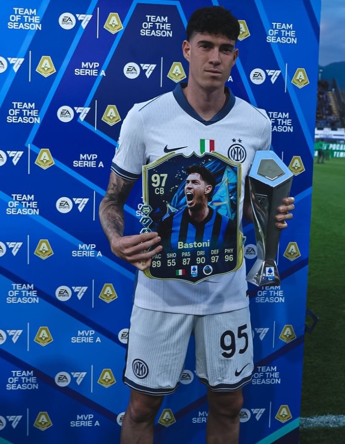 能力值97!巴斯托尼当选FC25意甲最佳后卫