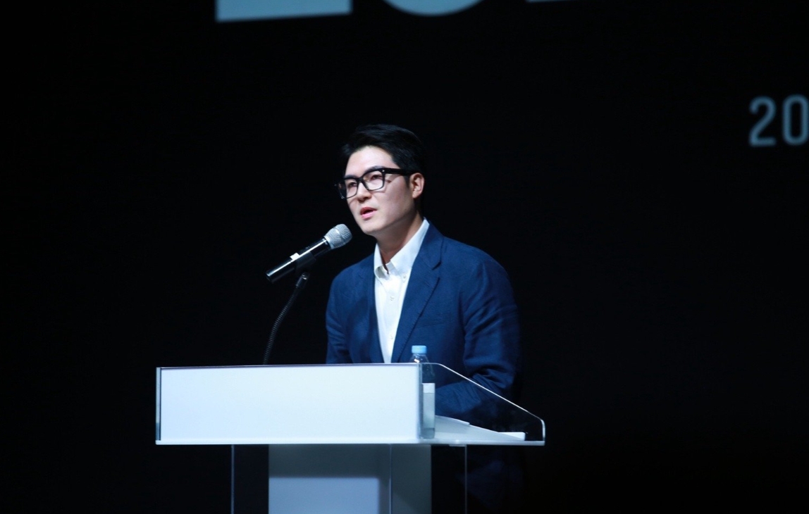 T1COO:跟Zeus谈续约时给四年长约和很高且一定能达成的分红预期,但后续经纪公司直接失联