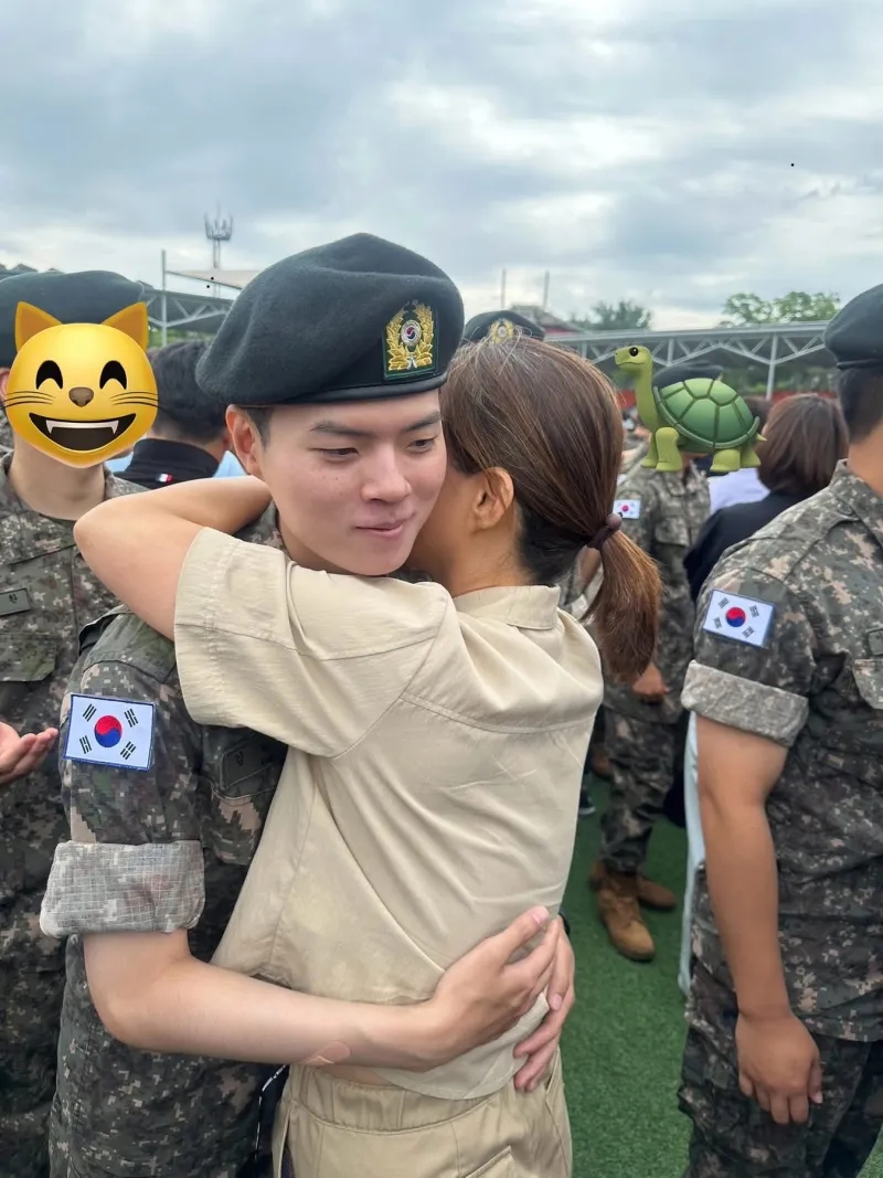 Deft妈妈更新脸书：看到变得健康又更有男子气概的儿子，很自豪