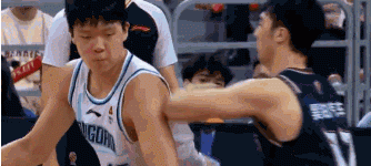程博:杨瀚森称NBA的对抗更文明让在场记者们对CBA产生了兴趣