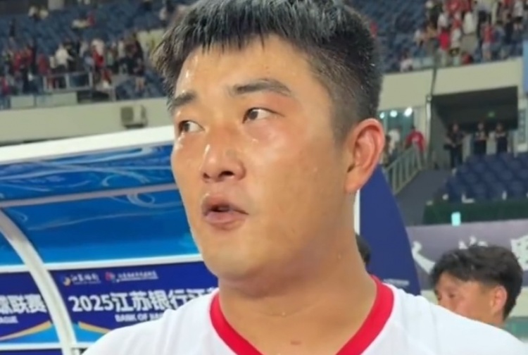 进球被判无效,常州球员:场上还是服从裁判,希望后面再接再厉