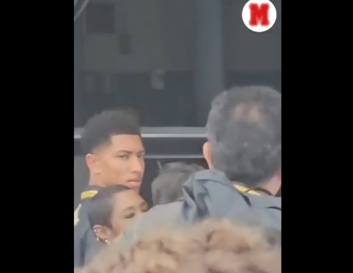 世俱杯半决赛巴黎vs皇马，多特中场乔布贝林厄姆现场观战