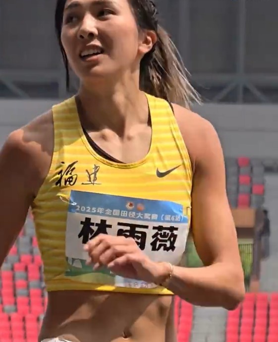 13秒11！全国田径大奖赛榆林站女子100米栏，林雨薇第一晋级复赛